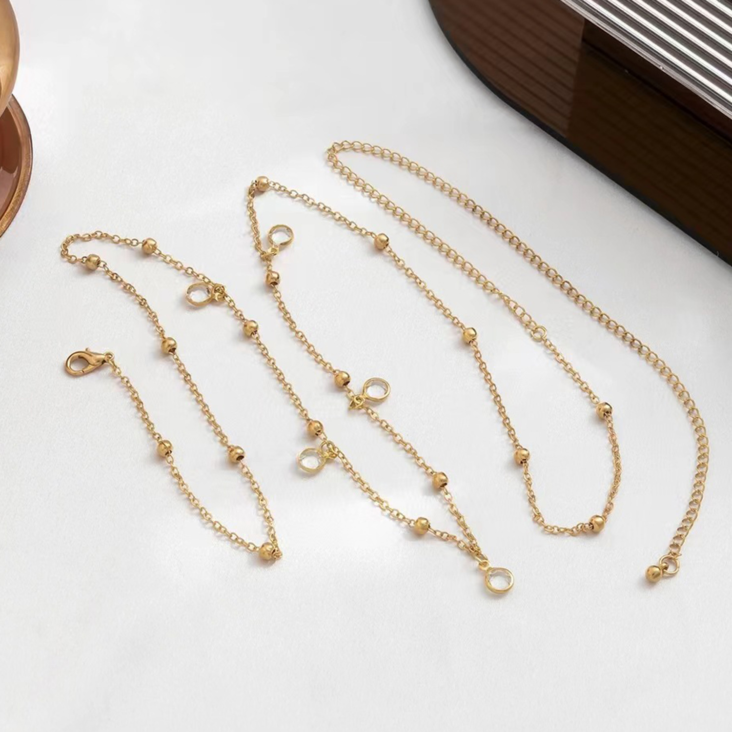 Modny minimalizm łańcuszki na  – Body Jewelry Ends recenzja i cena