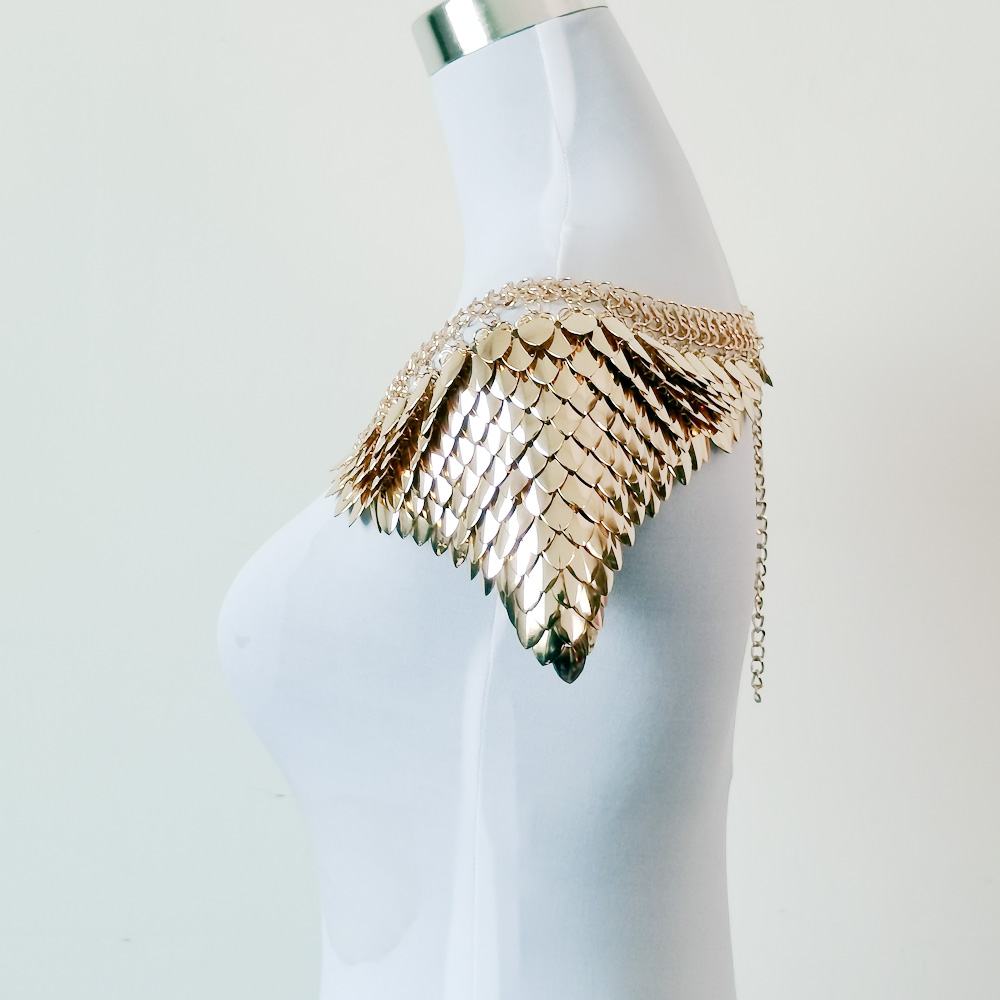 Gotycki złoty łańcuch na ramię – Body Jewelry Goth recenzja i cena